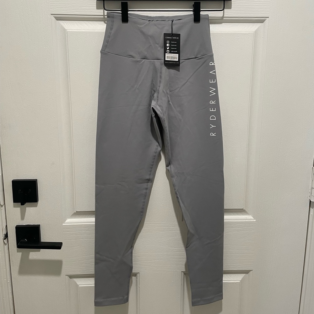 Ryderwear Scrunch Butt Leggings